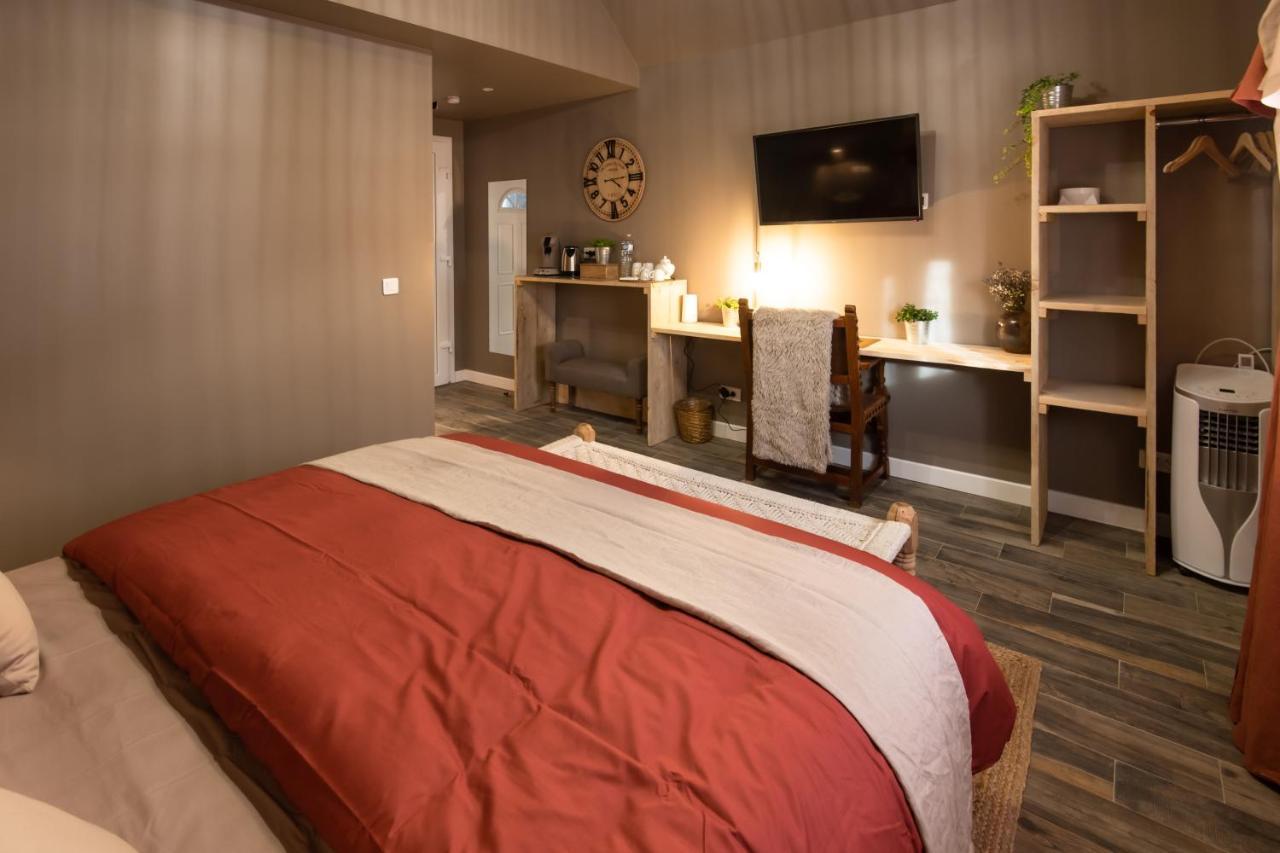 J&J Room - Hebergement D'Exception Pres De Provins! Le Bas Courton Εξωτερικό φωτογραφία