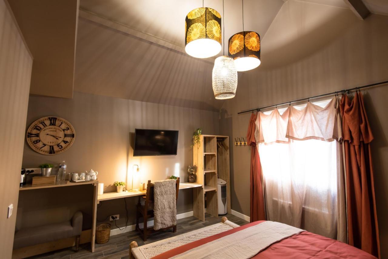 J&J Room - Hebergement D'Exception Pres De Provins! Le Bas Courton Εξωτερικό φωτογραφία